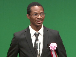 �l�r�o���K �G�r�i �M�[ �x���`�B��