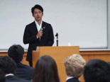小泉進次郎衆議院議員のスピーチの様子